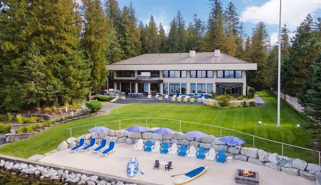 Sleeps 24! Luxe Waterfront Estate w Beach, Hot Tub