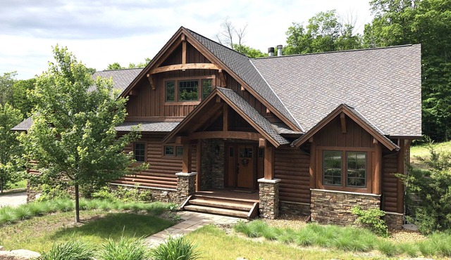 Sleeps 24 people, 5 Masters, 2 Bunk Rooms, 6 Bathrooms, 5,462 sq ft,