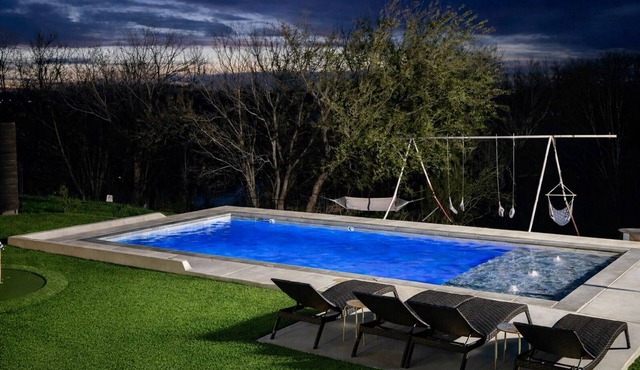 Sleeps 37 | Lakefront Compound w/3 Homes + Pool