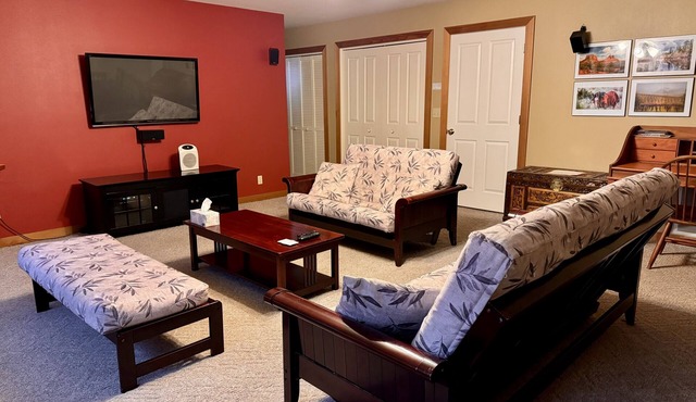 Sleeps 4 - Near Plymouth Wineries, Jackson Casino, Sutter Creek, Kirkwood Skiing