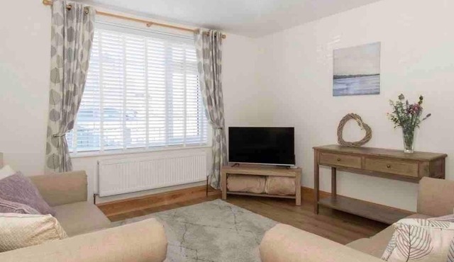 Sleeps 4|Parking| Fully Equipped |Contractors