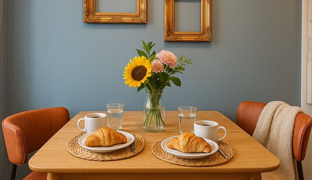 Sleeps 5+Floriographic+King Bd Loft+Walk Score 98