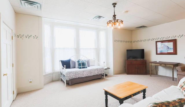 Sleeps 5 Fully Equipped Apartment Near Golf Courses