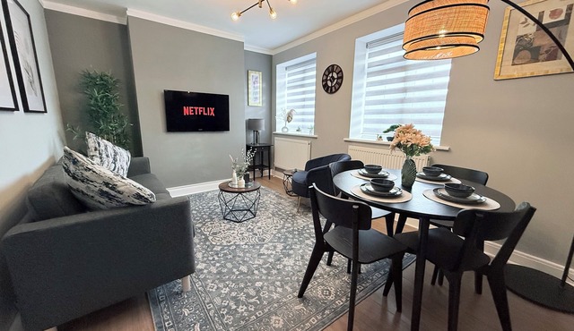 Sleeps 5, Tourist, Concerts, Matches, Free Parking