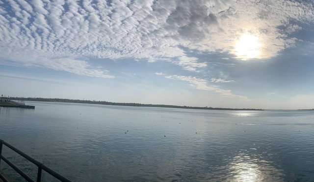 Sleeps 6 Buffalo N.Y. 19min from Niagara Falls beautiful sunsets