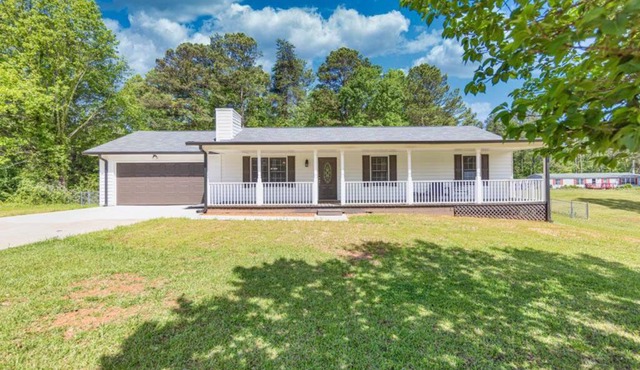 Sleeps 8, Lake Lanier Hidden Gem