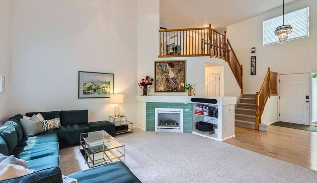 Sleeps 9 - Family Retreat - Scenic Trails - Views