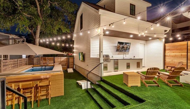 Sleeps19, Pool, Game Room, Luxe 5BR Retreat