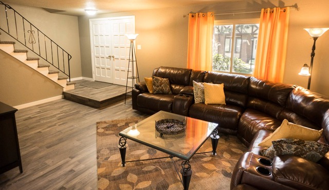 Sleeps8*NewRemodel*CentrallyLocated*FunGames*Patio