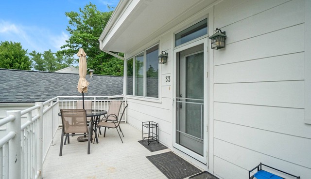 Sleepy Hollow Beach Resort introduces Patio 33