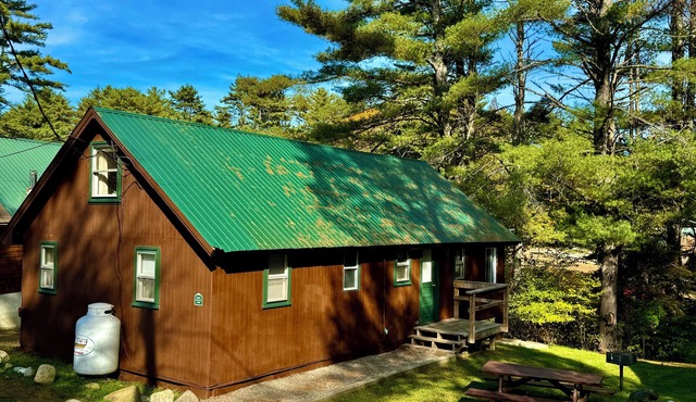 Sleepy Hollow, Gore Mountain, Pool, AC, Fireplace, close to Loon Lake