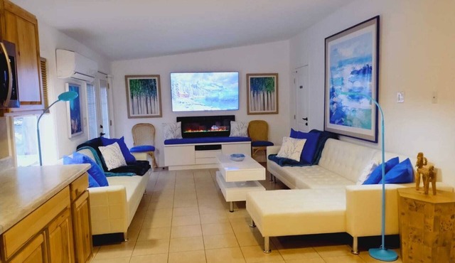 Slice of Heaven. Vacation or Workation - Perfect Get-Away by the River and Trail