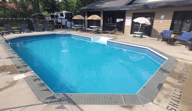 Slipper Inn Cabin at Pine Ridge Park
