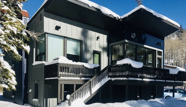 Slopeside Cabin by Cottonwood Lodging