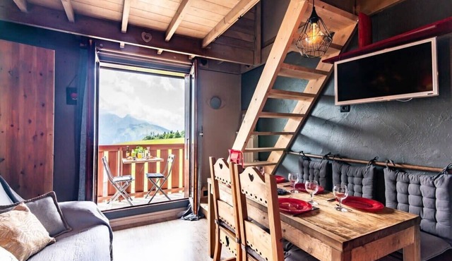 Slow Chalet MtBlanc Soleil Ski-in/out Nice View Balcony Elevator Parking