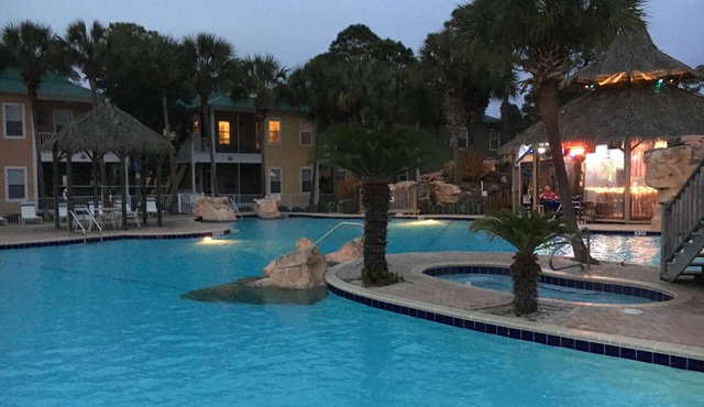 Slow Mo 17AD-Beautiful Beach Cottage @ the Purple Parrot Resort/Perdido Key FL