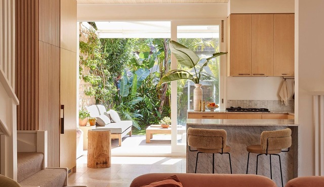 Slow Summer, Tamarama IH