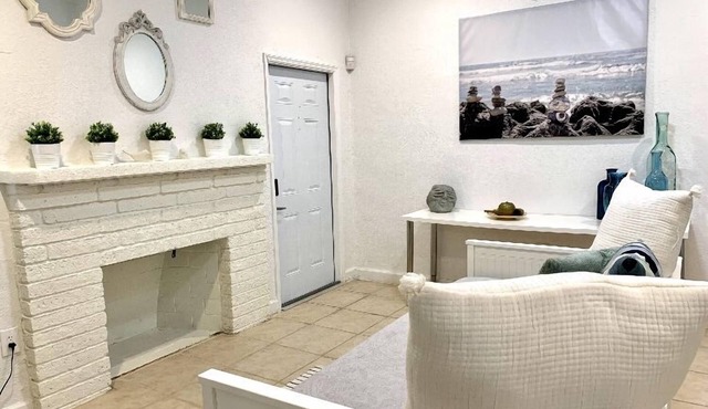 SM CasaGrande South Miami. Cozy, Spacious, Central