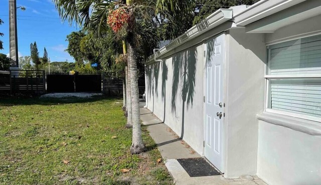 SM La Blanca Cheerful 1 Bedroom and Patio