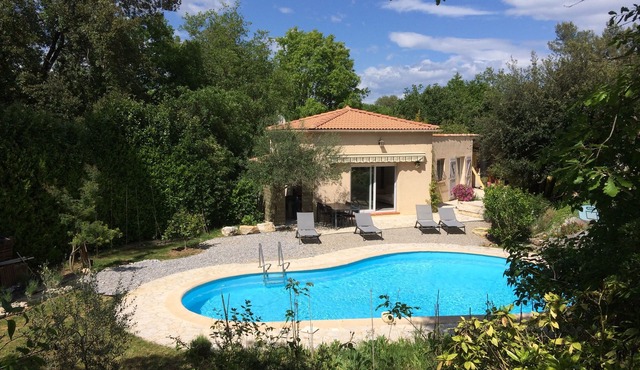 Small air-conditioned detached villa with private pool (between Nice and Grasse)