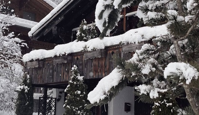 Small but Cosy Chalet With Great Views on Walking Distance From Gstaad Promenade