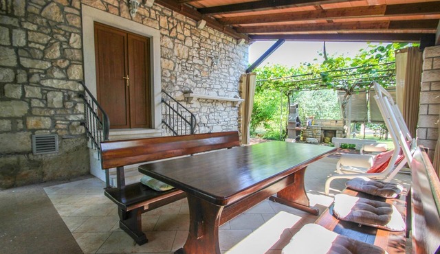 Small casita just 200 metres from the beach with garden and barbecue