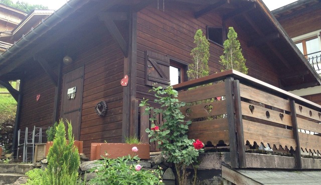 Small chalet 40m2 cocooning 2 bedrooms (2 persons)MORZINE