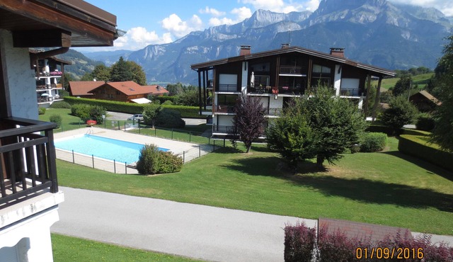 Small chalet in residence with swimming pool