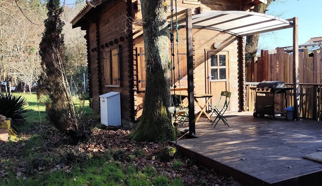 Small chalet in the Landes region, close to the lake, ocean and Dune du Pilat.