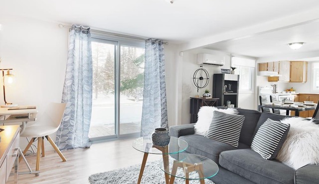 Small chalet on the water's edge - CITQ # 302512