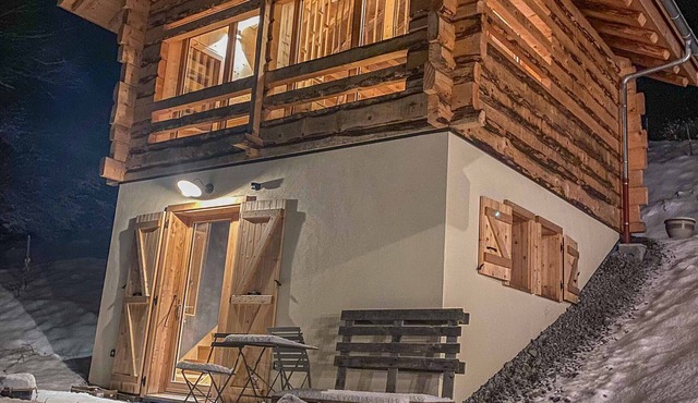 Small cocoon chalet in the mountains