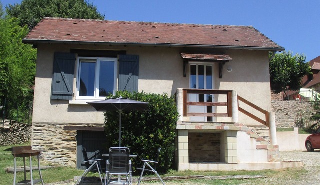 Small comfortable pavilion near the castle and the village