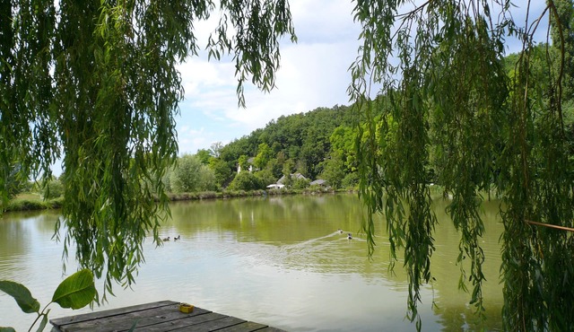 Small corner for sinners and hikers, calm relaxation in the country.