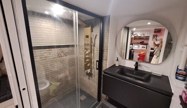 Small, cosy city-center apartment