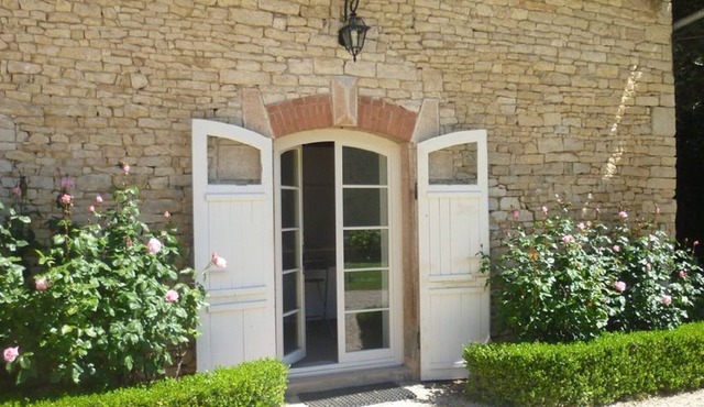 Small cottage for 2 persons with swimming pool in the old stable of our Castle