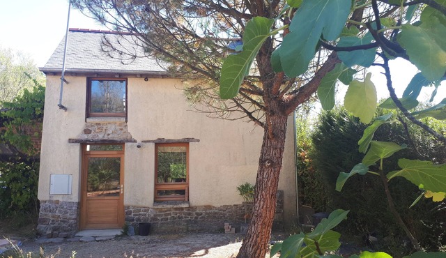 Small earthen house in the Gallo countryside
