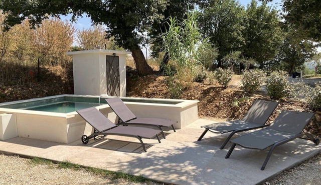 Small house in the Ardèche with swimming pool, 5 minutes from the beach!