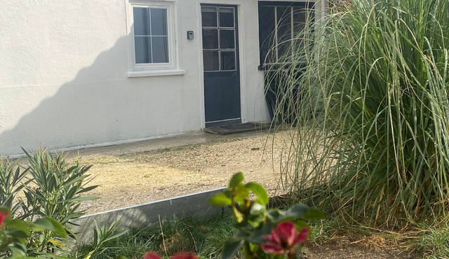 Small house in a quiet area, close to all amenities