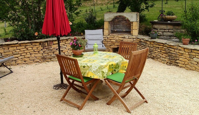 Small house in the countryside 3 km from Sarlat