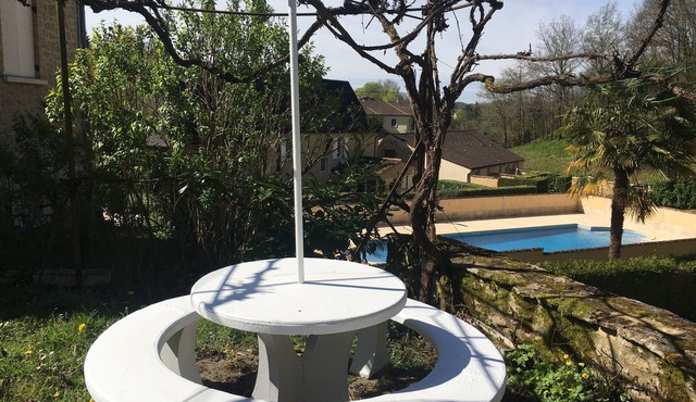 Small house in Sarlat with swimming pool, terrace and parking space