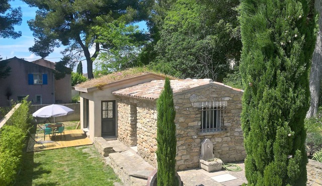 SMALL HOUSE IN PROVENCE RELAXATION SPA