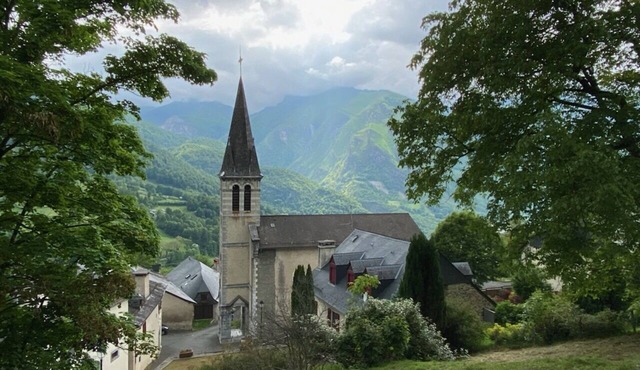 Small house in the heart of the Ossau valley