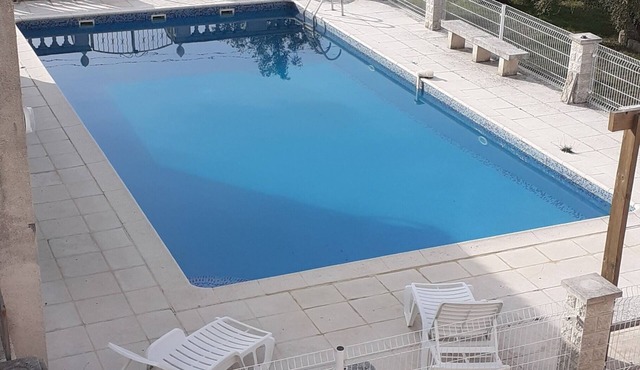 Small house in the heart of the garrigue in the South of France