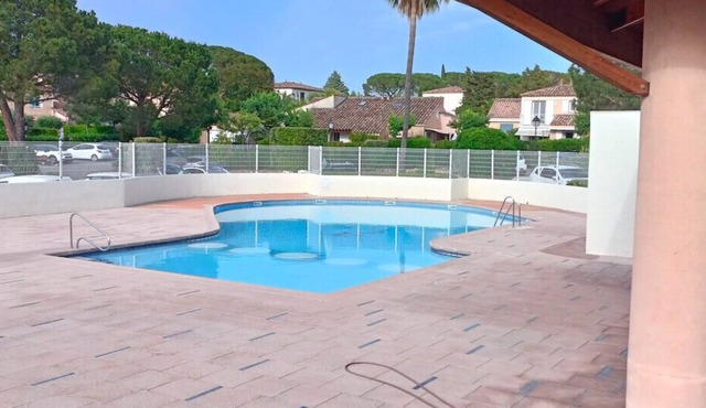 Small House With Garden - Residence With Pool