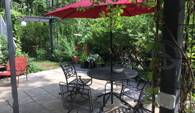 Small lower apartment. Walk to town, small Pets welcome