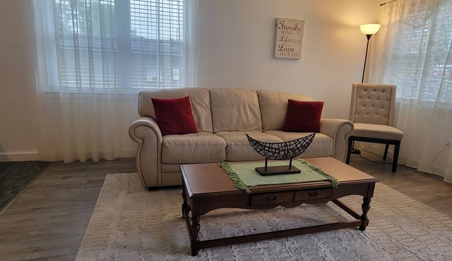 Small nhouse inside the City of Loxley. Big yard. Sage and calm neighborhood