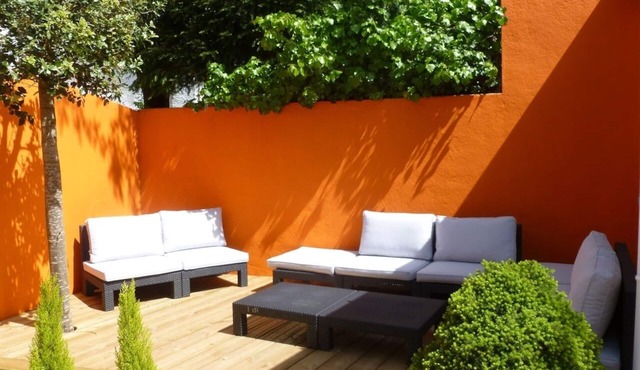 Small Pop house with beautiful terraces. Center and beach 2 steps