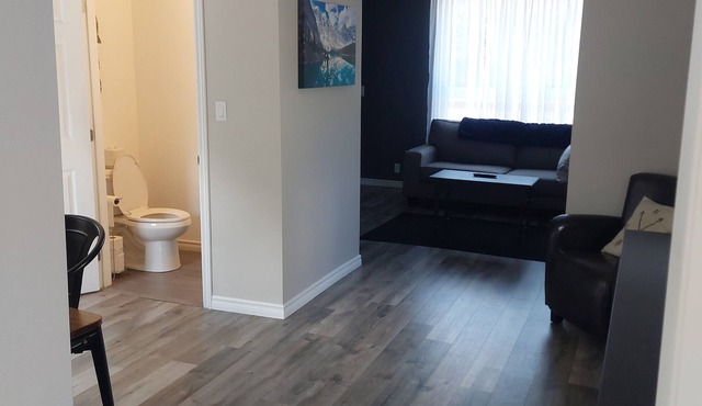 Small retreat home located in Midland. 5 minute walk to Downtown, Restaurants.