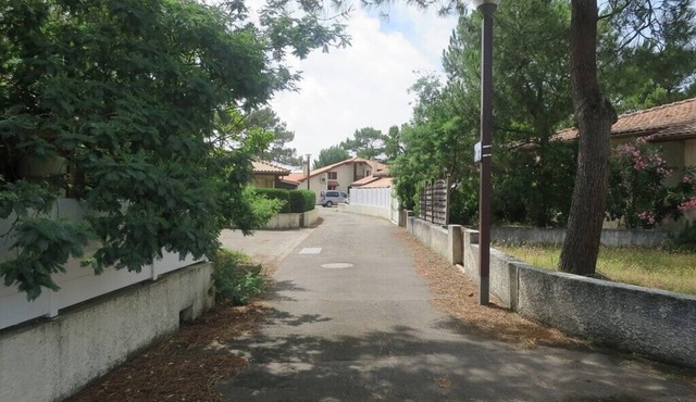 Small semi-detached houses of recent construction for 6 people