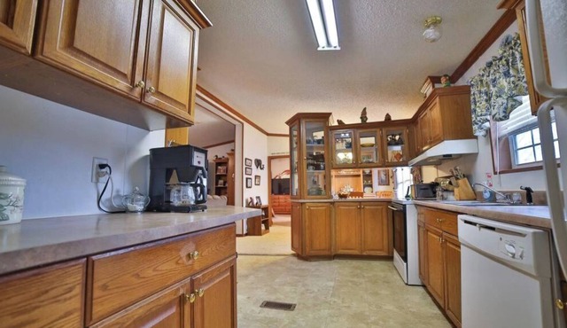 Small studio apartment on Grand Lake